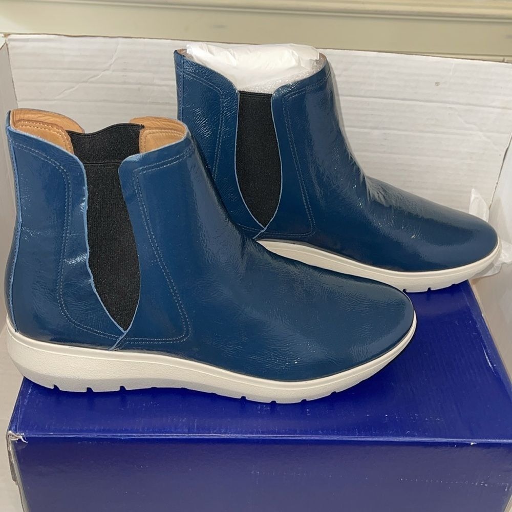 Brothers United Womens Connecticut Blue Chelsea Boots Size 10.5 Medium (B, M)